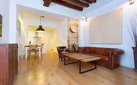 Moderno Apartamento En Eixample