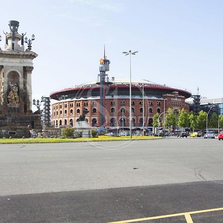 Moderno Apartamento En Eixample Barcellona Esterno foto