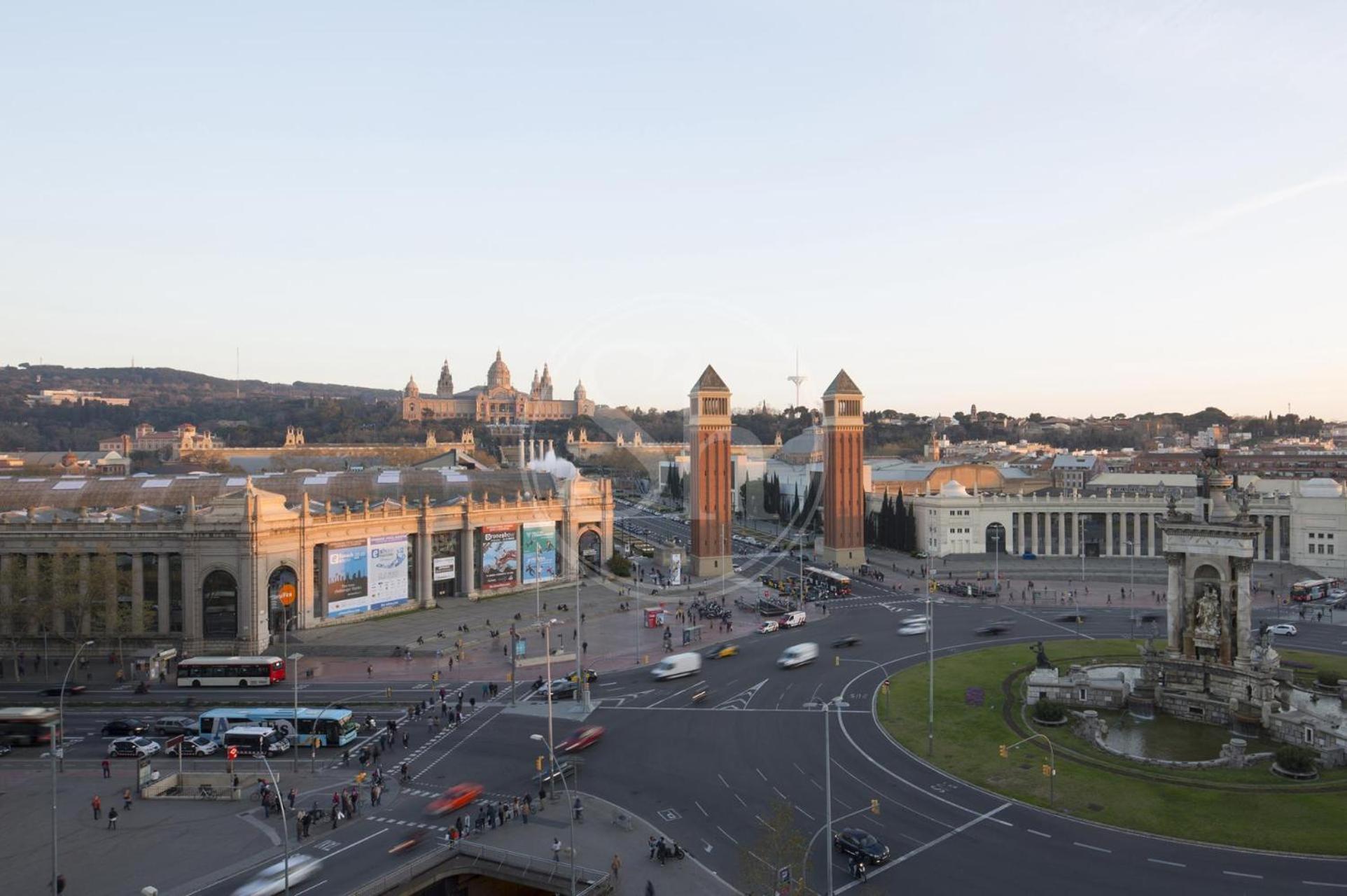 Moderno Apartamento En Eixample Barcellona Esterno foto