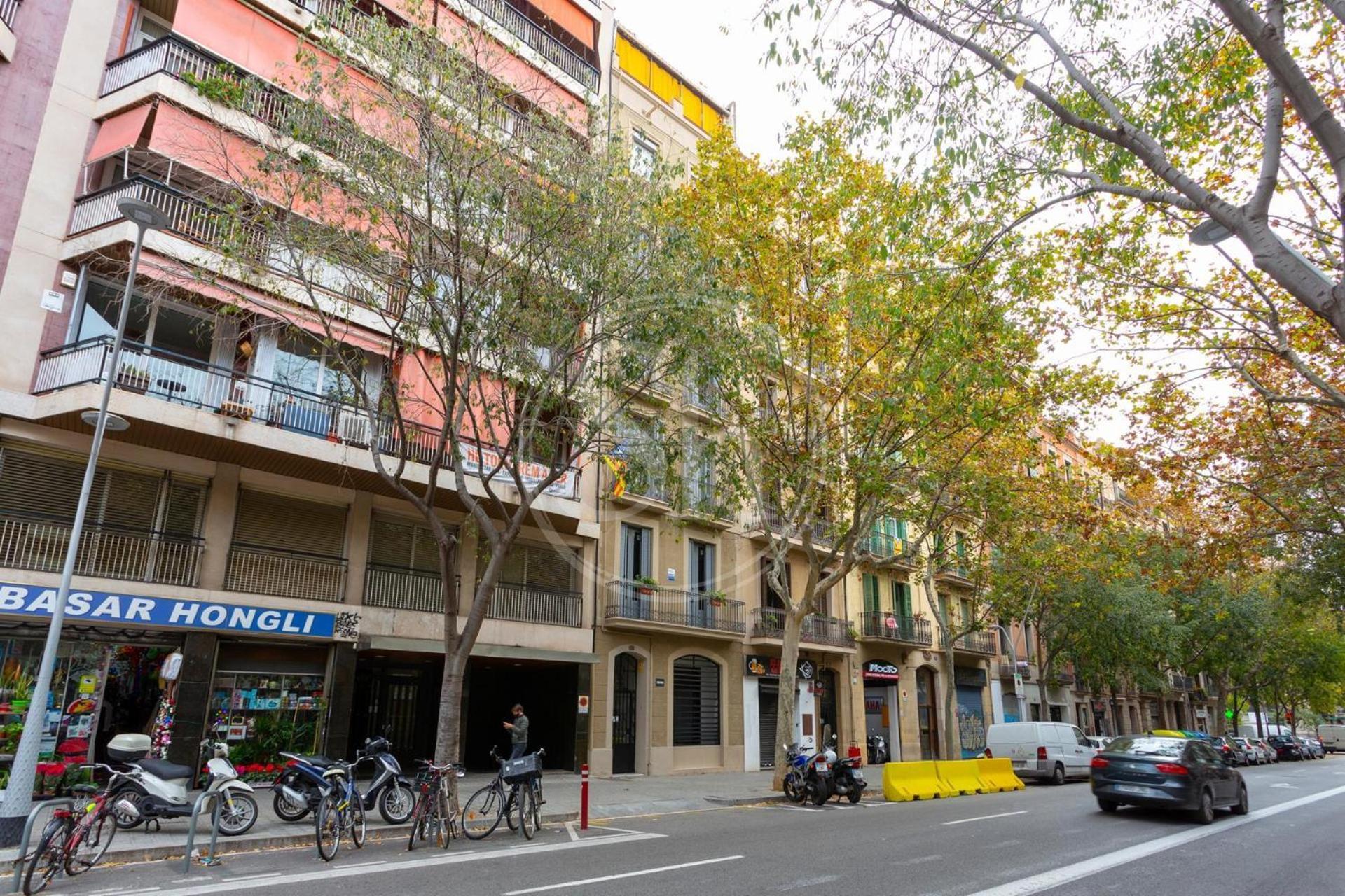 Moderno Apartamento En Eixample Barcellona Esterno foto