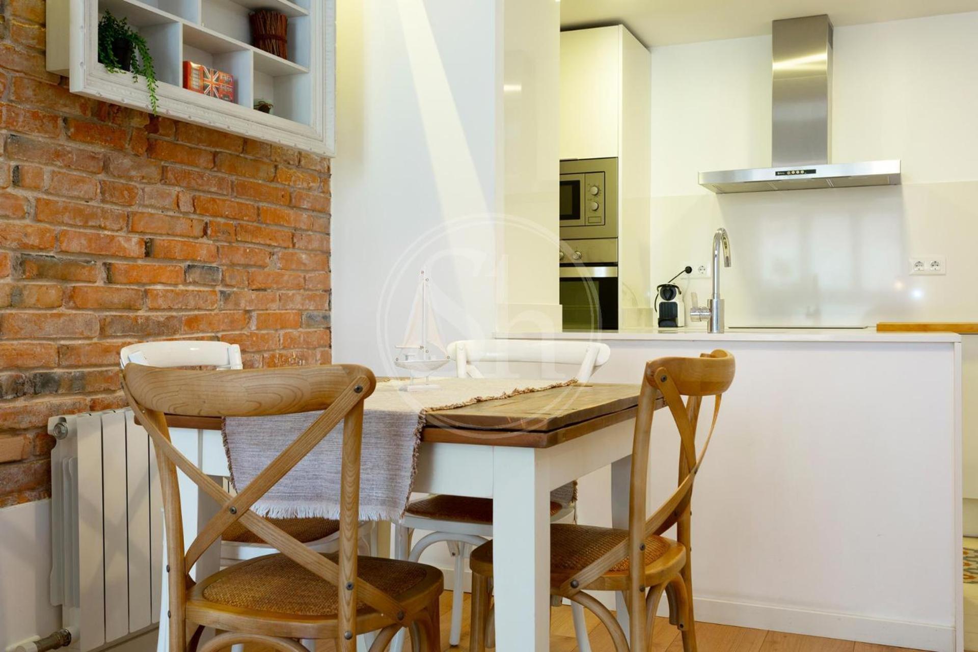 Moderno Apartamento En Eixample Barcellona Esterno foto
